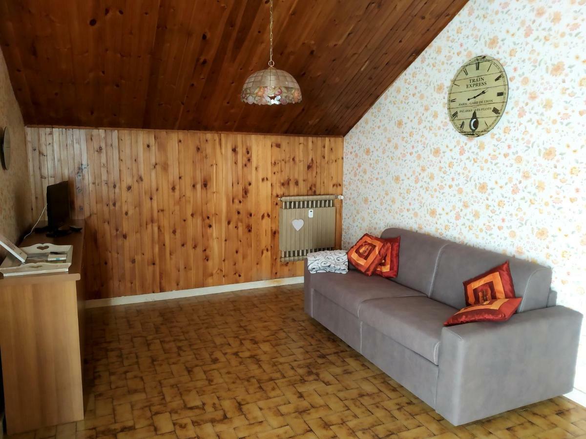 Au Grenier Charmant Aoste Extérieur photo
