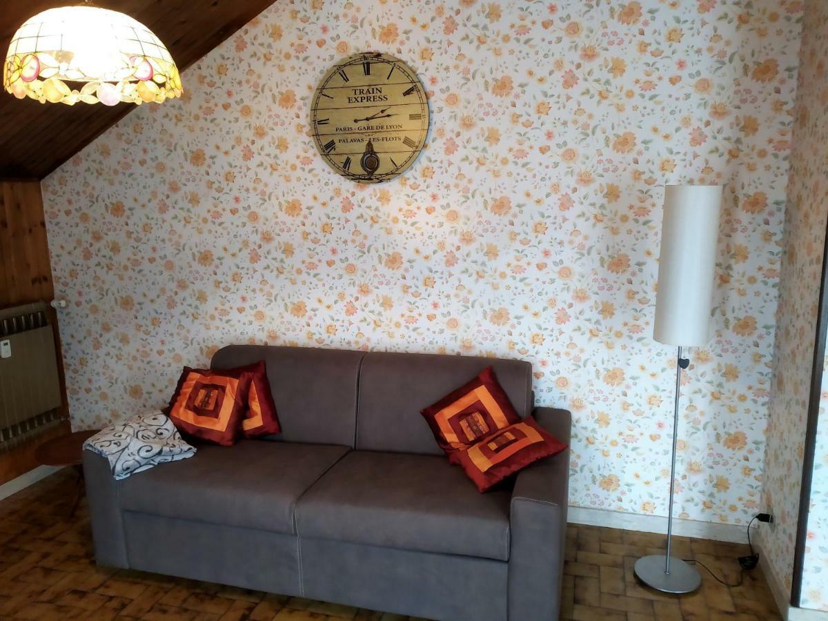 Au Grenier Charmant Aoste Extérieur photo